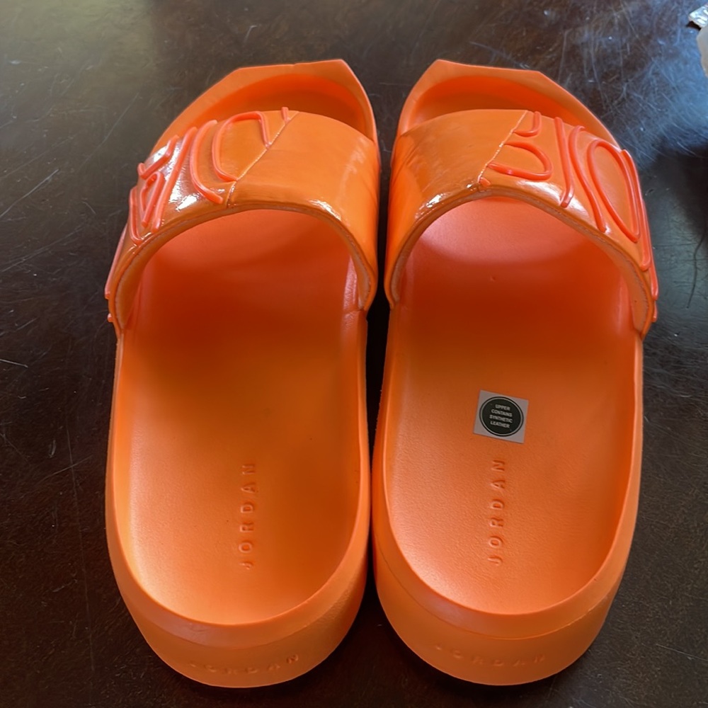 Jordan Slides - Picture 5 of 6